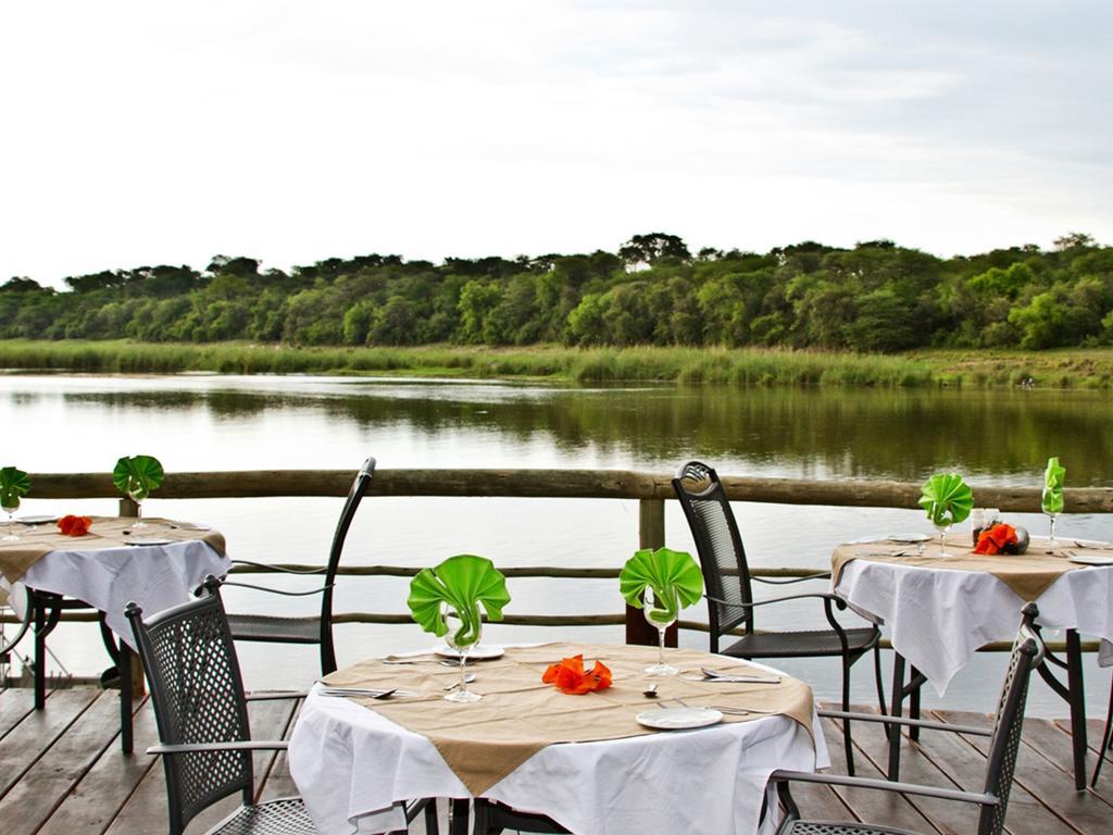 Gondwana Hakusembe River Lodge Rundu Buitenkant foto