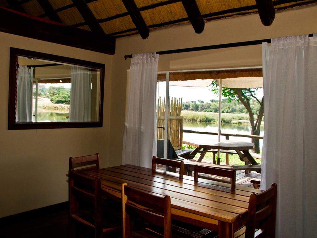 Gondwana Hakusembe River Lodge Rundu Buitenkant foto