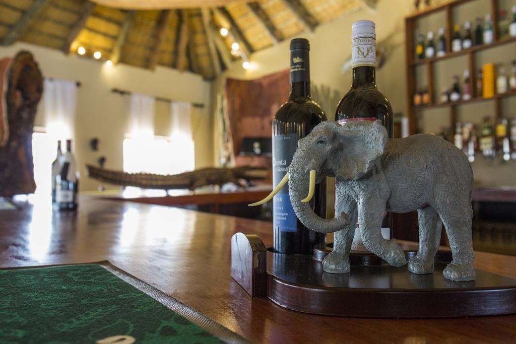 Gondwana Hakusembe River Lodge Rundu Buitenkant foto