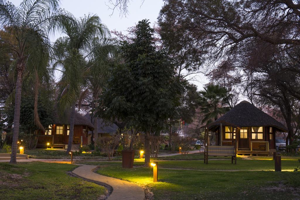 Gondwana Hakusembe River Lodge Rundu Buitenkant foto