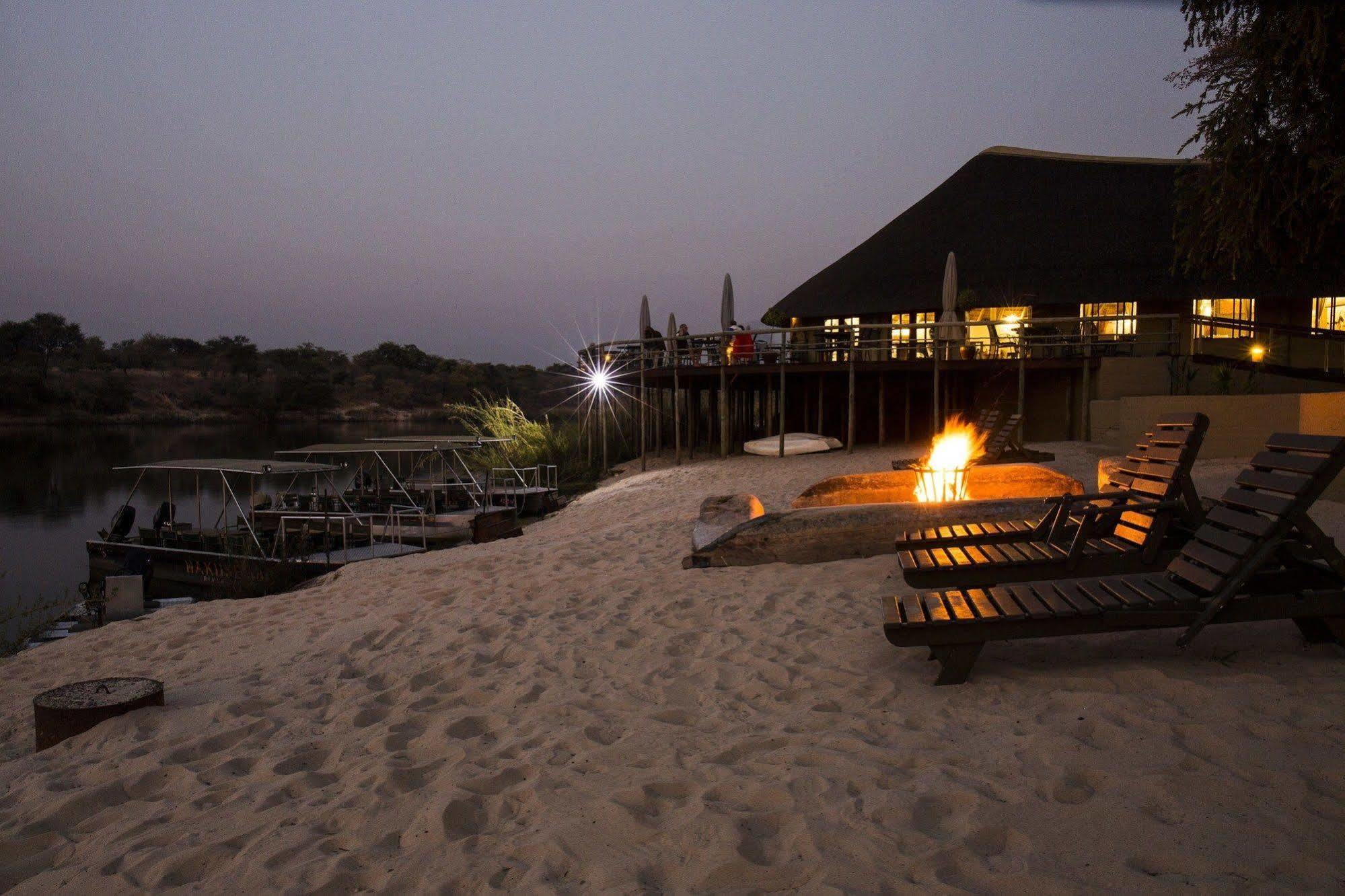 Gondwana Hakusembe River Lodge Rundu Buitenkant foto