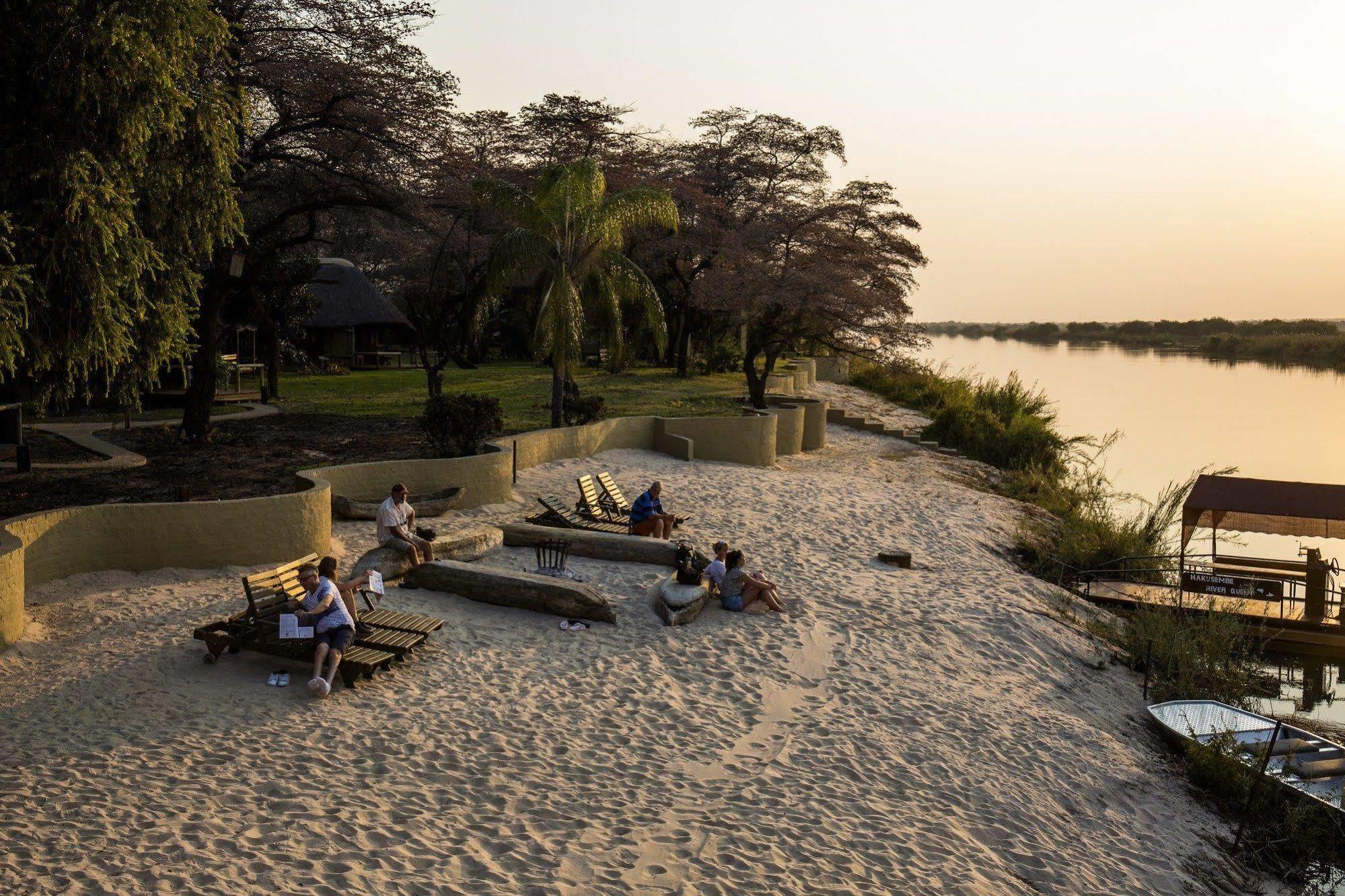 Gondwana Hakusembe River Lodge Rundu Buitenkant foto