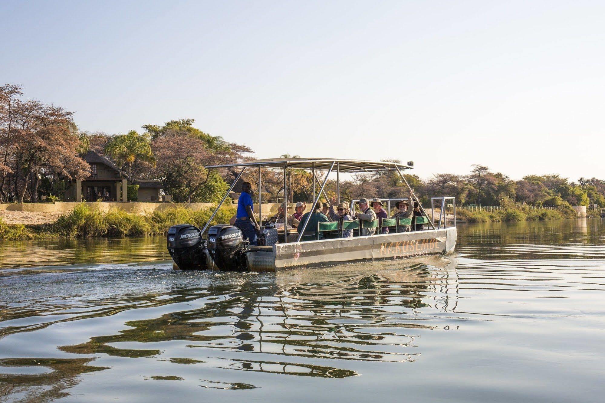 Gondwana Hakusembe River Lodge Rundu Buitenkant foto